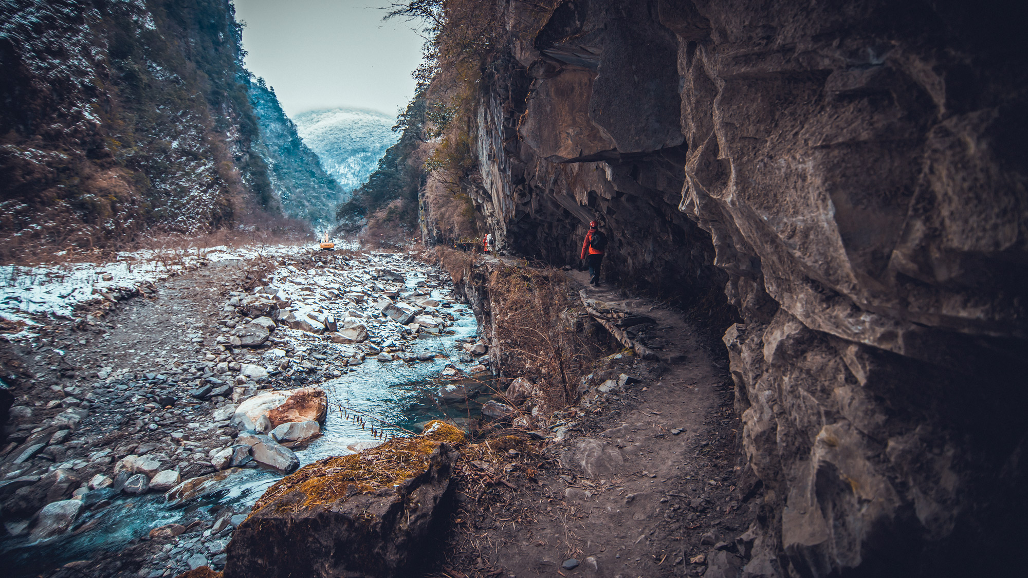 首发昔日穷山恶水如今是世界级冰瀑圣地就在四川虎牙平沟
