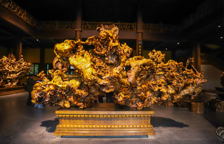 【衢州】住石头房子,游根宫佛国  醉根天工博物馆内部还陈列着据说是