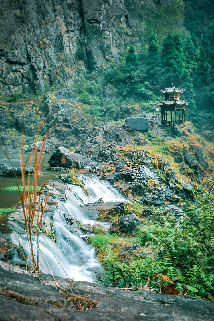 百丈漈:中华第一高瀑