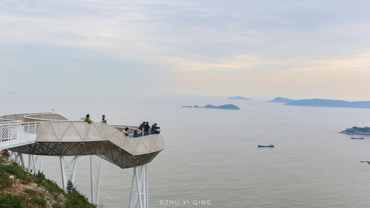 一念温岭,第一缕曙光下的滨海风情 观景平台上的视野非常开阔,从这里