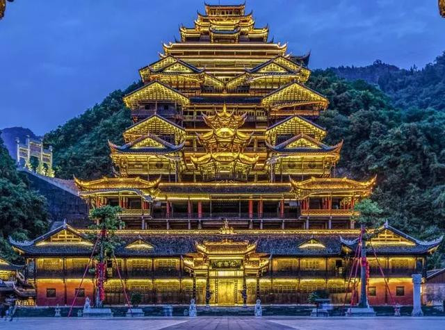 蚩尤九黎城的夜游景色,让你瞬间穿越千年!