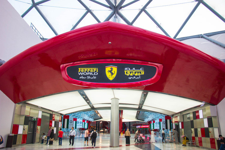 法拉利主题公园:玩的就是速度,就是刺激