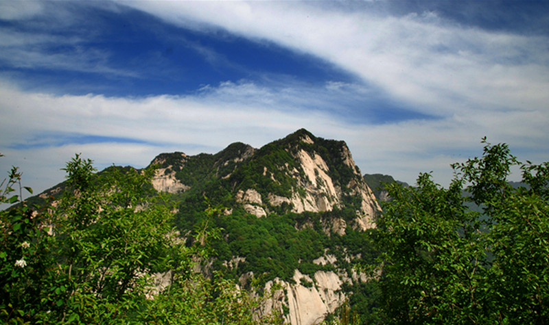 素有"武当伯仲,中原屋脊,森林公园,经典圣地"美誉的亚武山风景名胜区