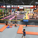多乐岛蹦床公园杭州馆