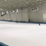 天鹅堡室内滑雪场