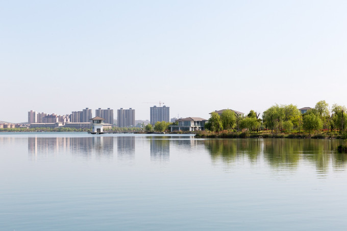          【南湖国家城市湿地公园
