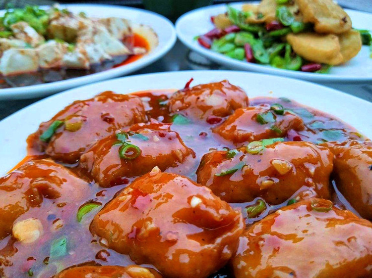 阳春三月,访女皇之都,寻三国遗址战场