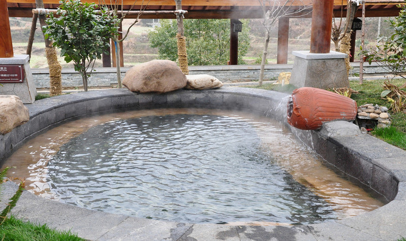 灰汤华天城温泉