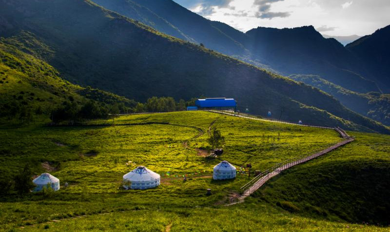 黄龙山庄仙柜山