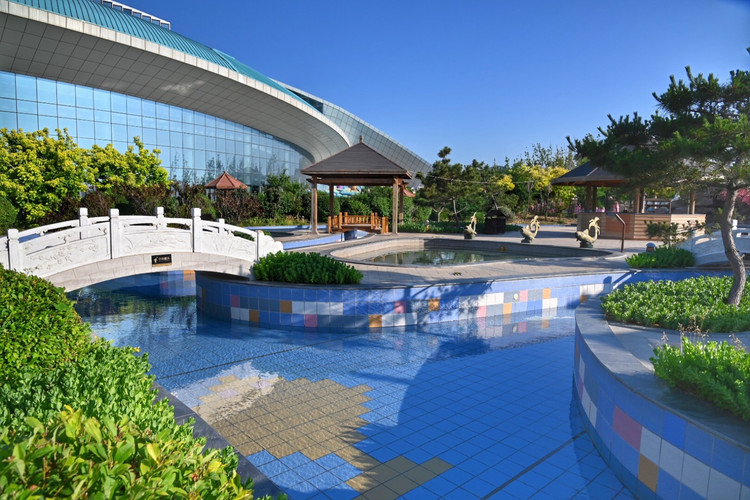 北戴河渔岛,泡北方最大温泉,看好莱坞大片