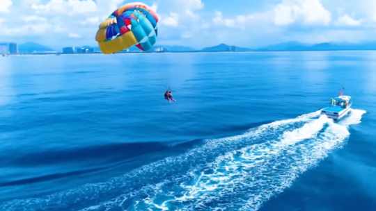 北海银滩拖伞帆船体验中心门票