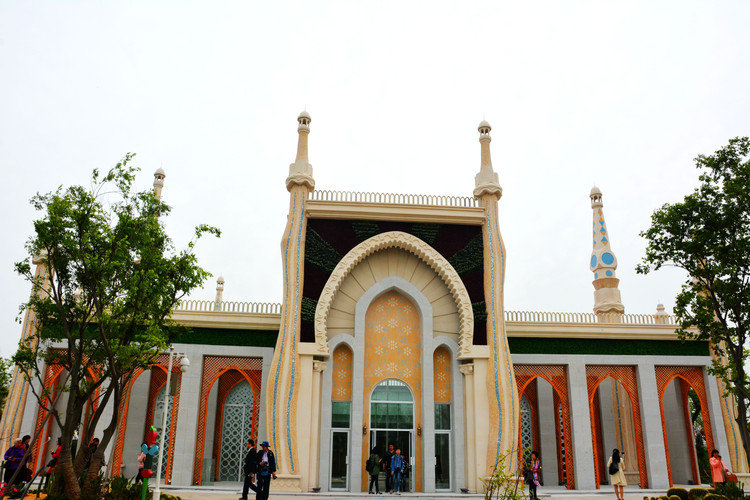 马可波罗花世界 琉璃宫的正门,目前还没有开业 马可波罗花世界