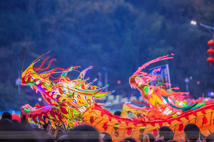 寨英镇滚龙文化艺术节