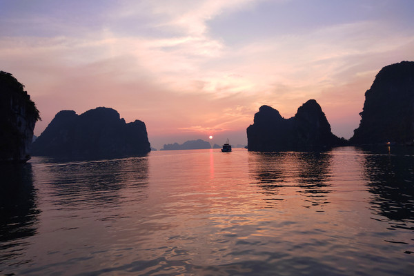 8天7晚·【今生游越】越南胡志明+美奈+芽庄+下龙+河内跟团游