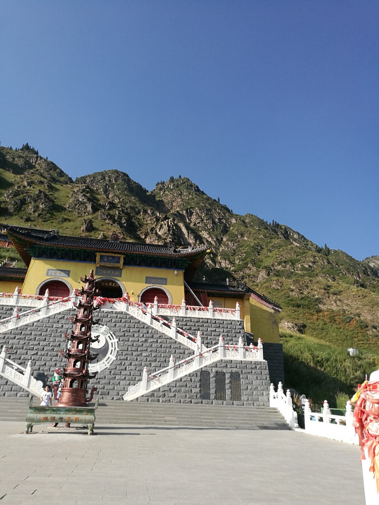 西王母庙 天山天池