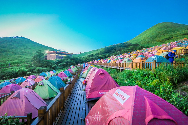 户外天堂武功山,两天一夜穿越云中草原!