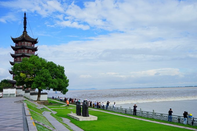 海宁天天可看潮 ——盐官观潮胜地公园游记 - 海宁市游记攻略【同程旅游攻略】
