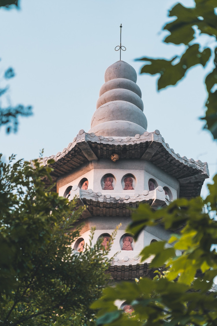 【验遇花果山】兰秋之中,连云港畔游仙宫 多宝佛塔建于明代,塔建成不