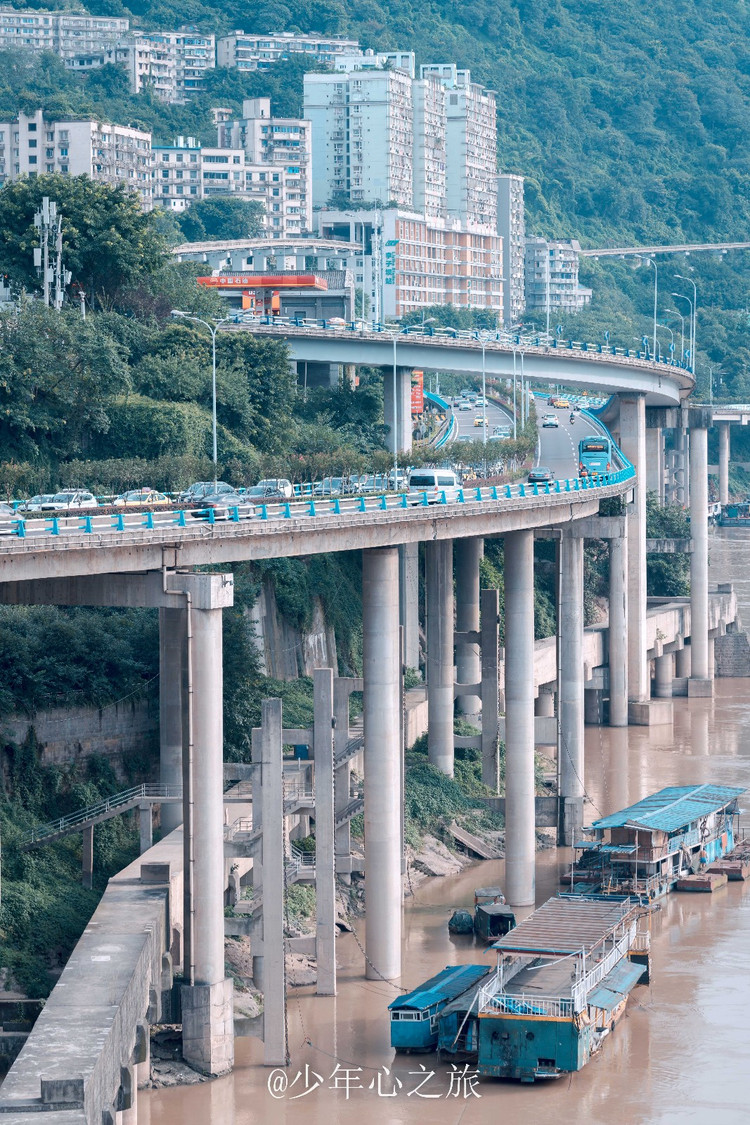 导航都怕的山城,迷失在重庆的大街小巷里