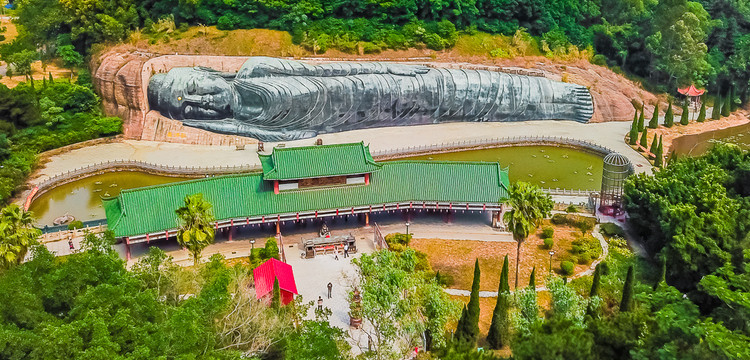 而三水森林公园就位于佛山市三水区西南镇北郊,距三水区中心很近,是