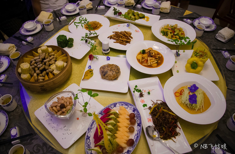 晚餐准备在此吃个素斋 兜率天景区(会稽山龙华寺) 全素宴 素菜居然也