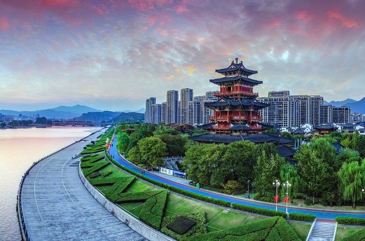 中国丽水山美水美绿道美美成了网红红及一时 - 丽水游记攻略【同程旅