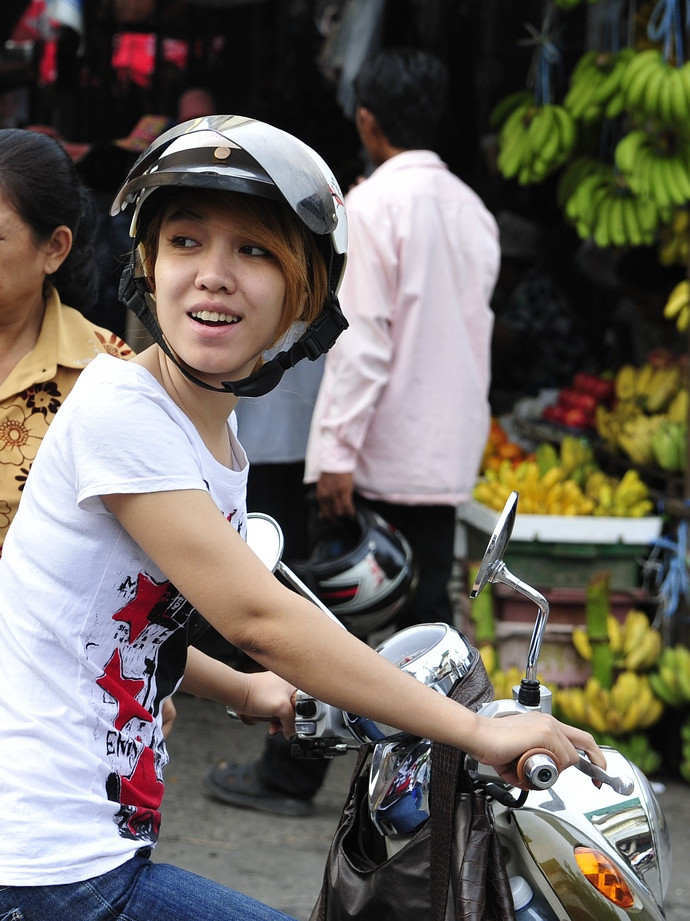 怪异的【柬埔寨】街头小吃你都敢吃吗?