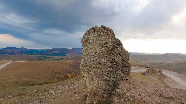 20年的荒山秃岭,今逆袭成旅游胜地美如童话