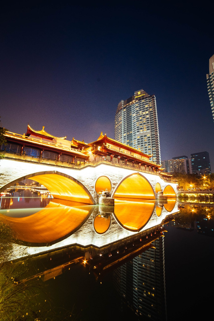 跟我一起去成都的街头走走,带你成都三日游