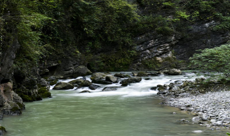 古剑山大峡谷漂流