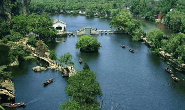 绍兴东湖风景区