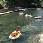 唐古湾高峡飞舟漂流