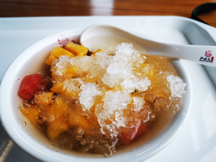 四豆汤很适合夏天的我 冰冰凉凉很好吃 特别爽口