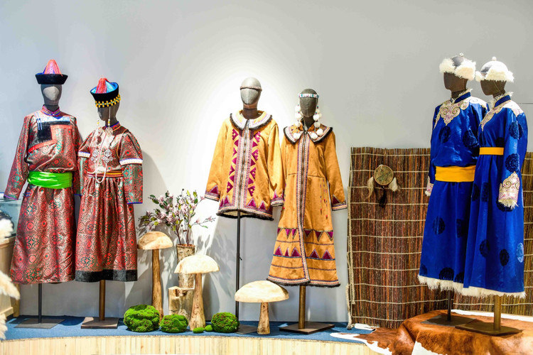 写在结尾-特色服装体验