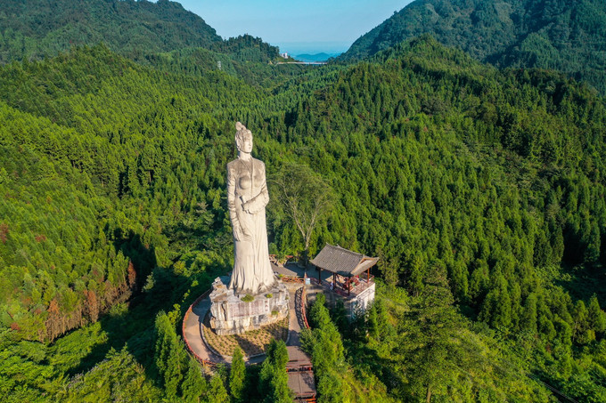             南宝山旅游度假区