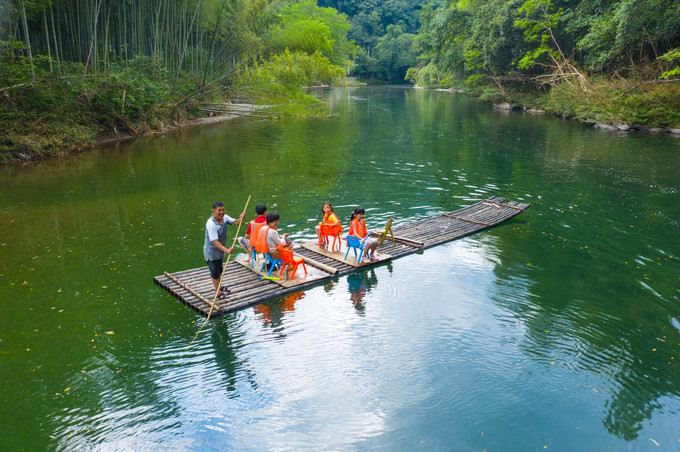           美溪漂流——夏日里的