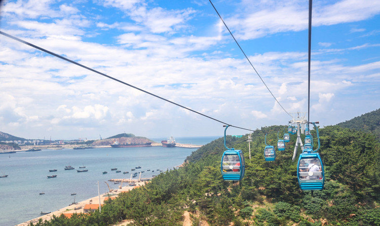 摩天岭:亚洲最长的跨海索道