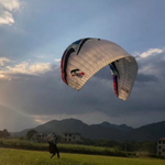 龙凤山滑翔伞基地