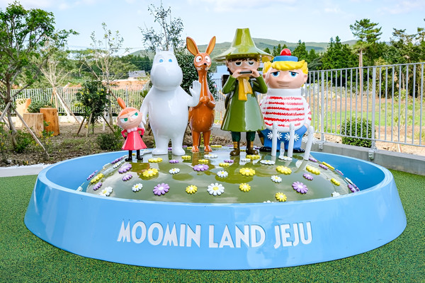 3天2晚·韩国+济州+牛岛+出海追海豚+城山日出峰+山茶花之丘半自助游