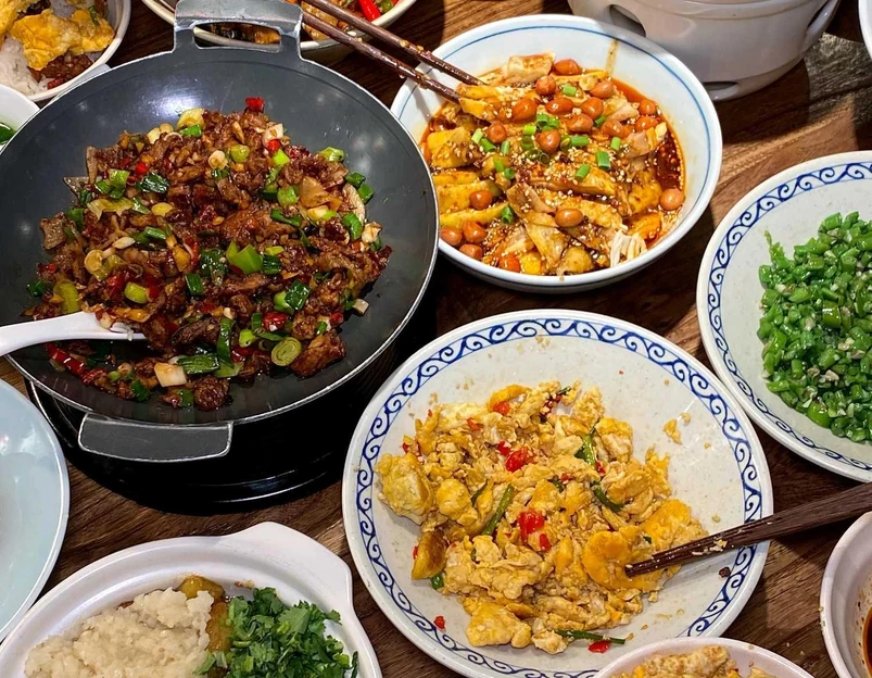 香肥婆饭铺(春熙太古里店) - 成都市旅游 1
