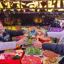 刘家院子九宫格老火锅(洪崖洞雕塑店) - 重庆市旅游 缩略图 9