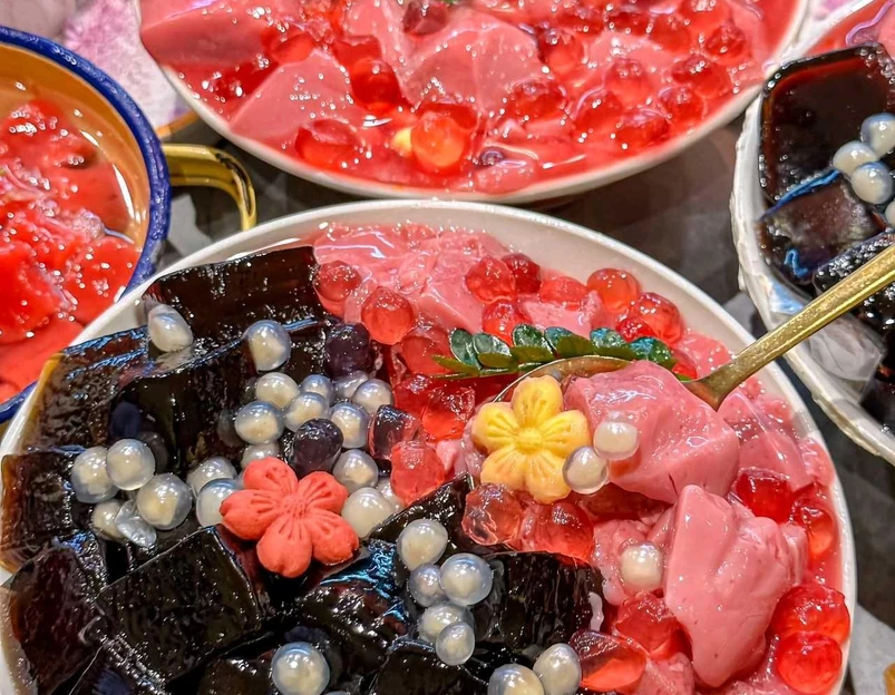 在渝里·重庆火锅(解放碑好吃街店) - 重庆市旅游 1