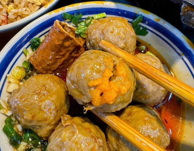 三洞九宫格老火锅(七星岗店) - 重庆市旅游 1