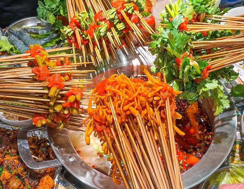 鸟鸟好吃火锅串串店(西湖湖滨ICON店) - 杭州市旅游 1