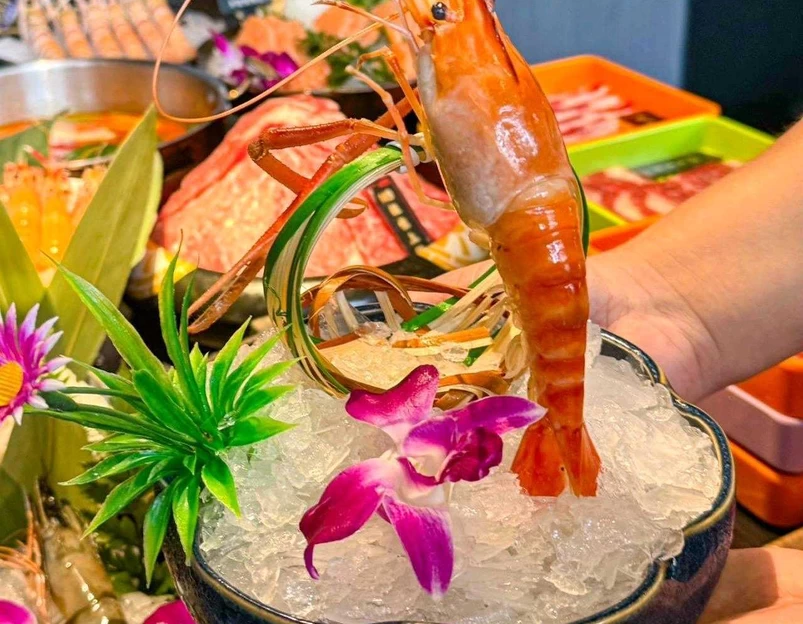 会食·和牛寿喜烧(东原悦荟店) - 重庆市旅游 1