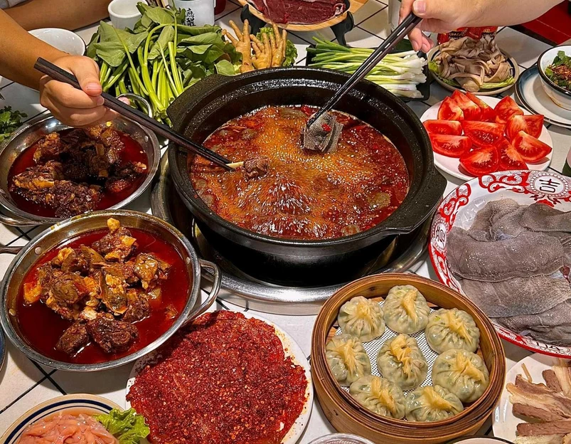 犟牛牛排火锅(钱江美域店) - 成都市旅游 1