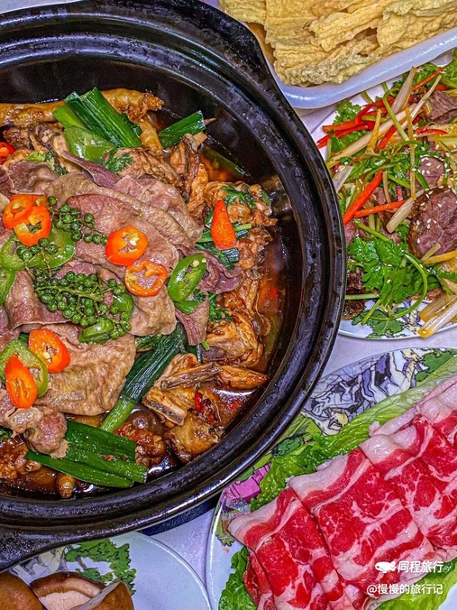 芳村榕树头叹佬鸡煲(万胜围店) - 广州市旅游