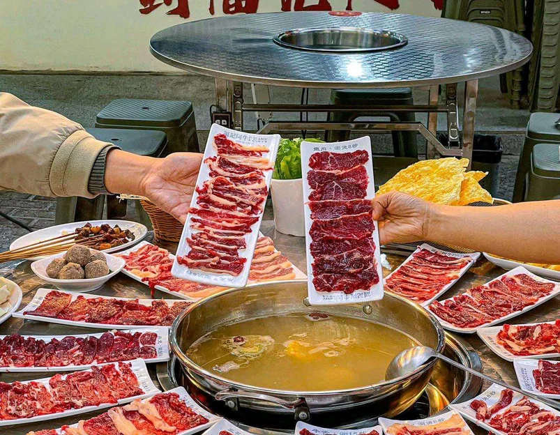 福记阿牛·潮汕牛肉火锅(微电园店) - 重庆市旅游 1