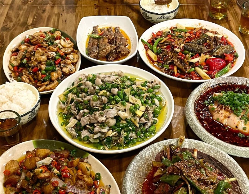 重庆江城酒店(陈家坪地铁站店) - 重庆旅游 1