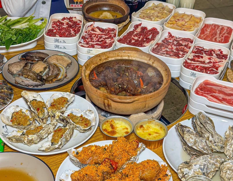 潮不二牛肉火锅自助大排档(华强北店) - 深圳市旅游 1